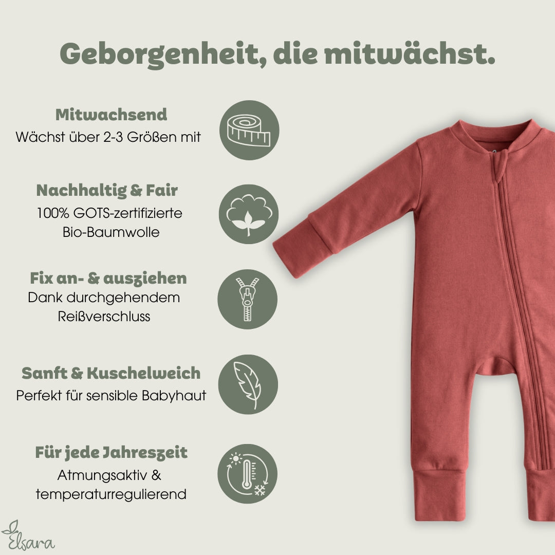 Rostfarbener Babystrampler aus Bio-Baumwolle mit durchgehendem Reißverschluss, nachhaltige mitwachsende Babymode